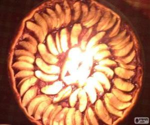 yapboz Mum ışığı ile aydınlatılan kek